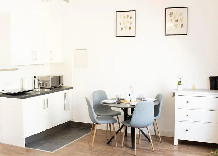 Apartment Wiesbaden Mitte, Zentral Am Park, Congresscenter 5 Min, Bahnhof 10Min