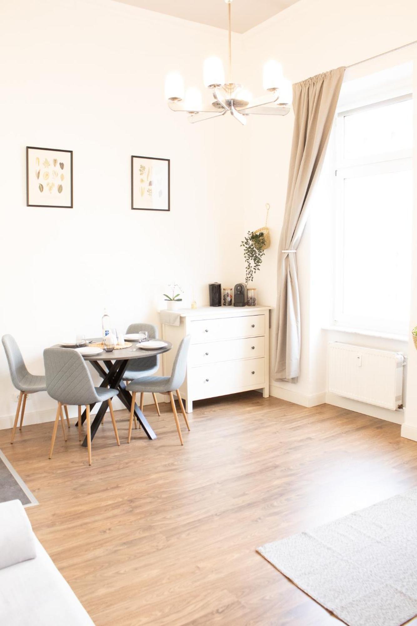 Mitte, Zentral Am Park, Congresscenter 5 Min, Bahnhof 10min Apartment *